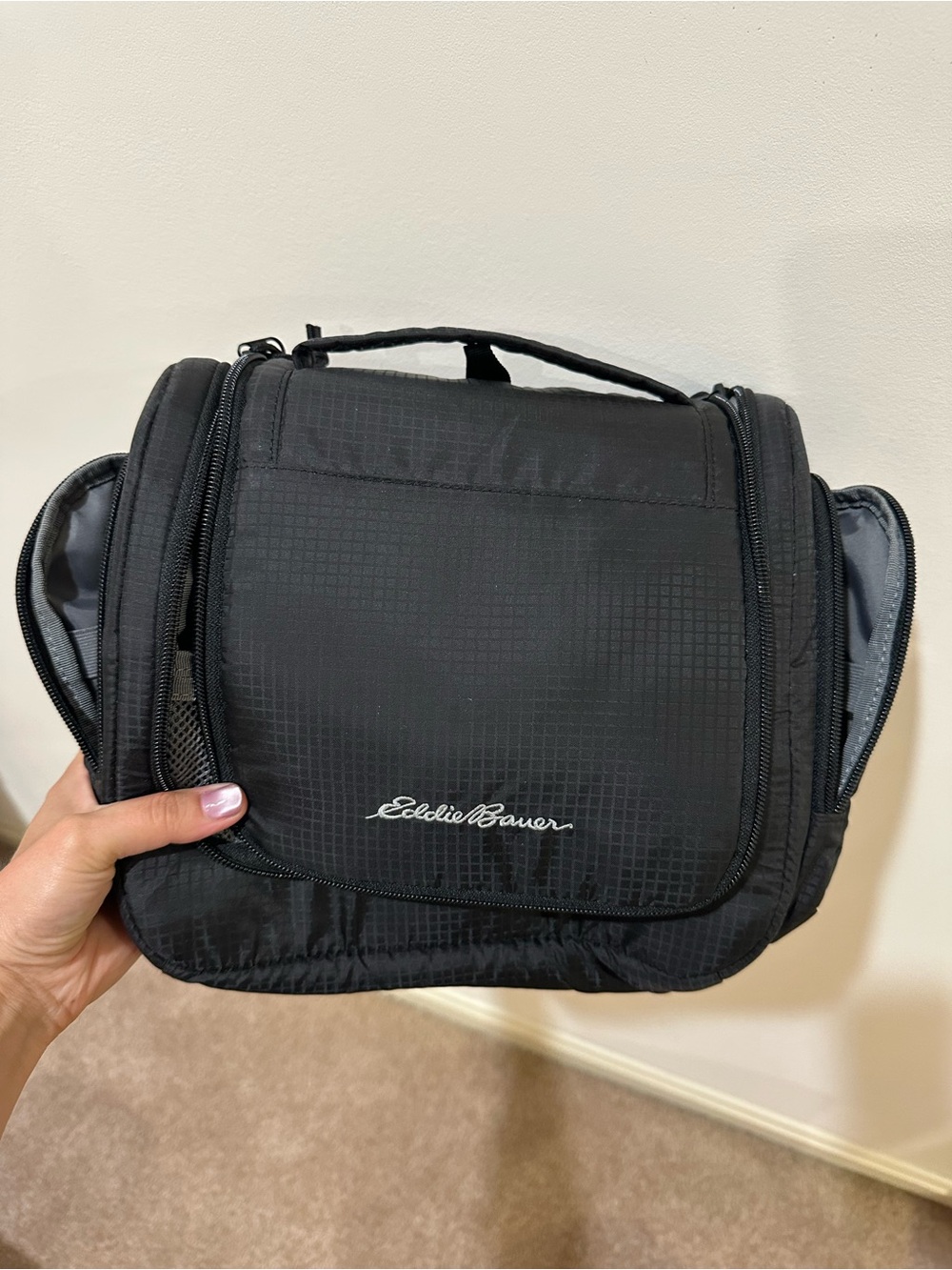 Eddie Bauer Hanging Travel Toiletry Bag Cosmetic Organizer Black EUC
